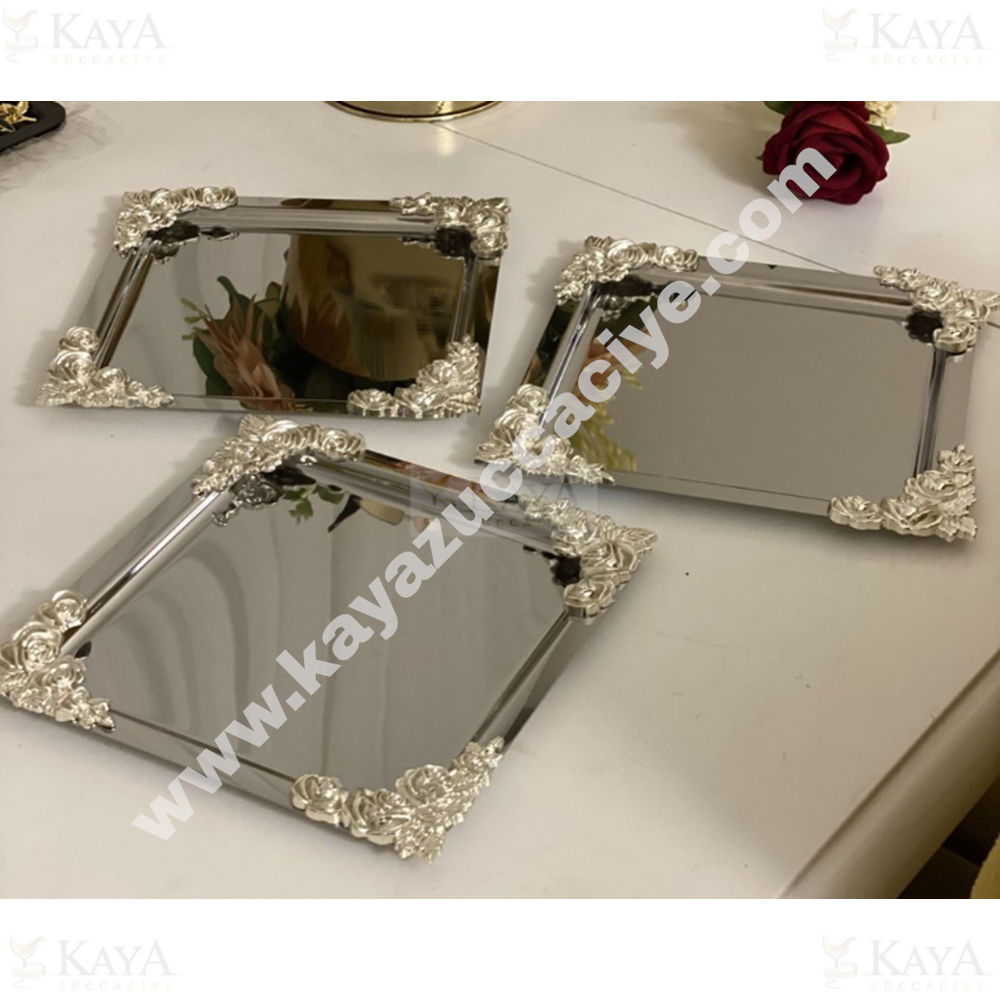 CNM PRES TEPSİ ALVİO GÜMÜŞ KARE TEPSİ 4 KÖŞESİ GÜL DETAYLI 22x22 CM GÜMÜŞ-GOLD