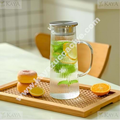 DİAMONDS CAM SÜRAHİ BOROSİLİKAT ÇİZGİLİ METAL KAPAK 1300 ML 1*24