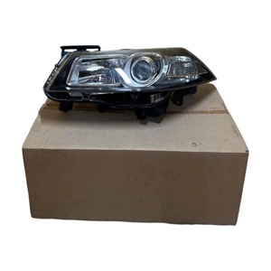 MEGANE II SOL FAR XENON 06-09 ARASI (SAĞDAN DİREKSİYONLU ARAÇLAR İÇİN)